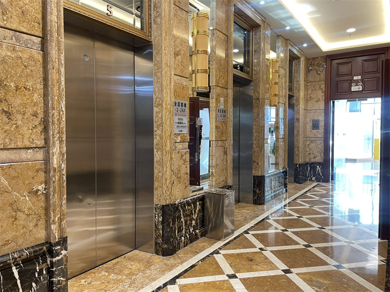 电梯厅